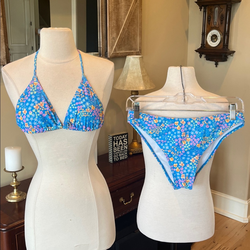 Blue Floral Bikini Top Bottoms Set Women’s Small